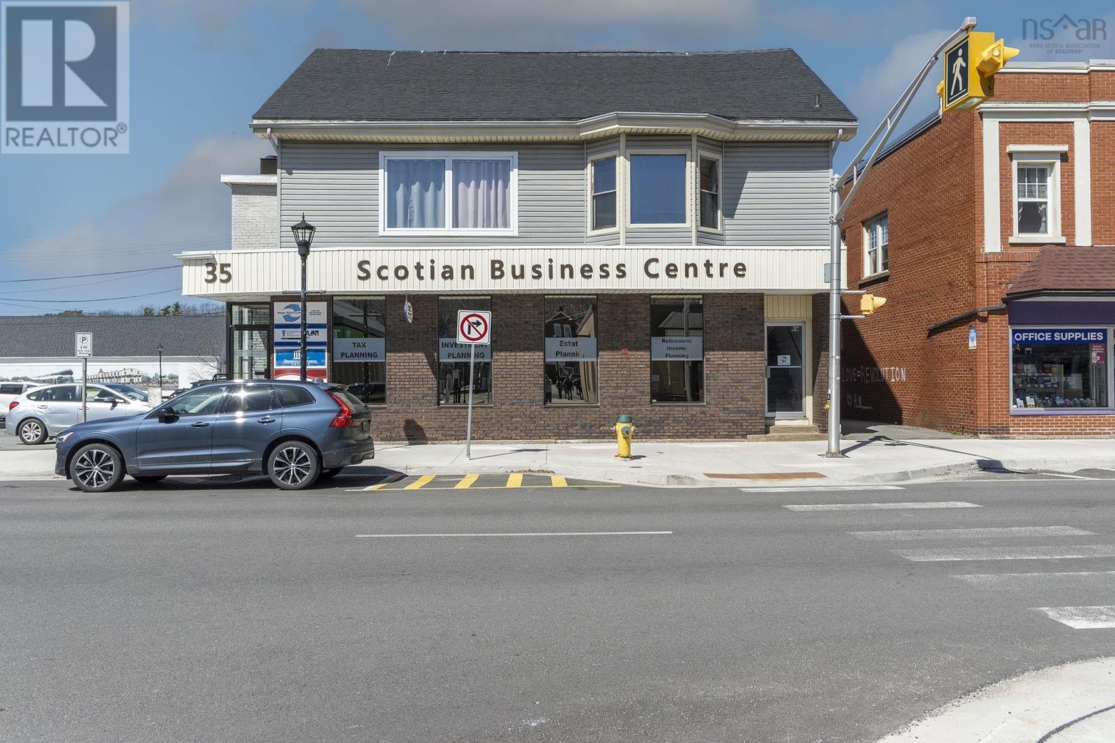 35-49 Webster Street, Kentville — photo 3