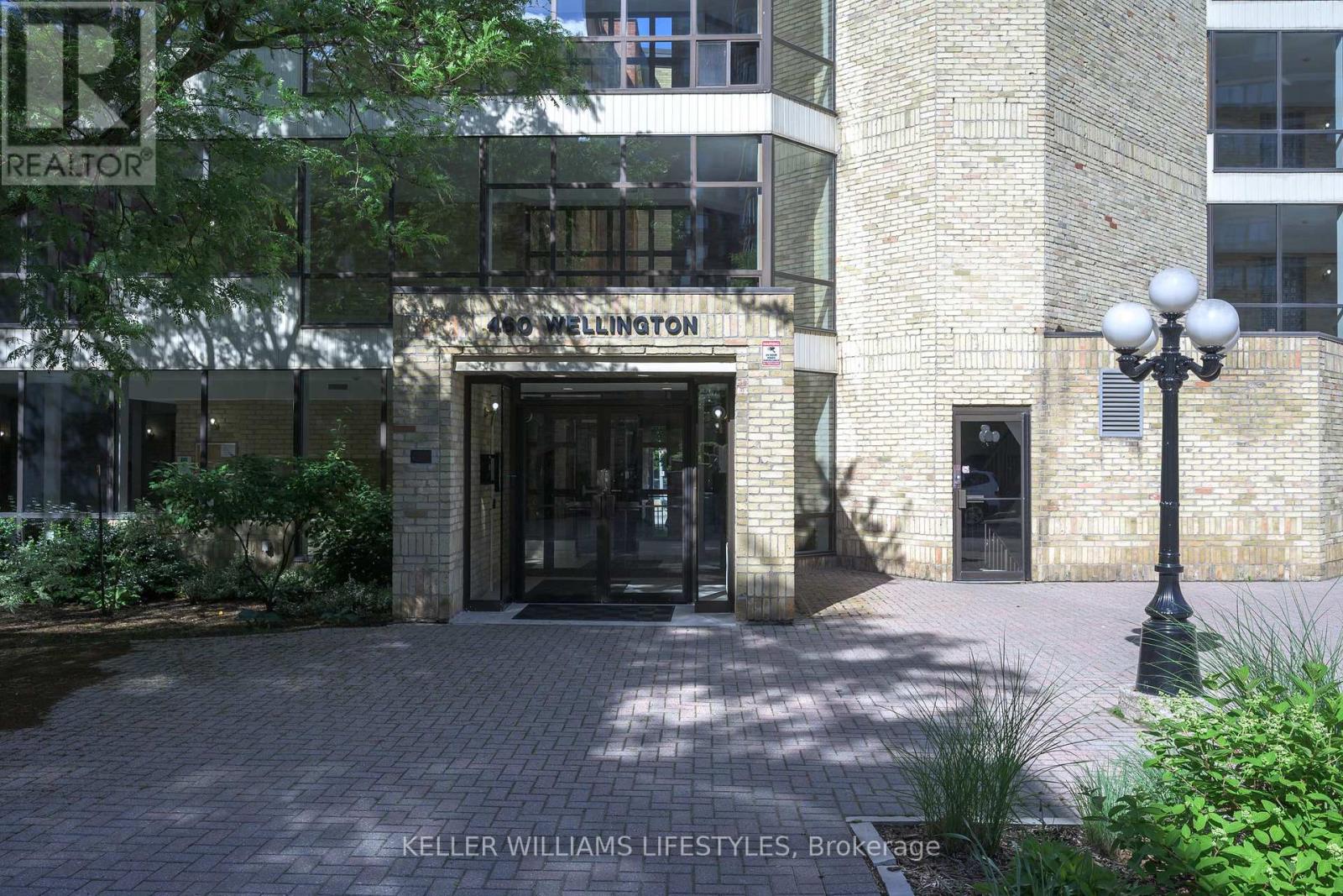 #205 460 WELLINGTON STREET - 2