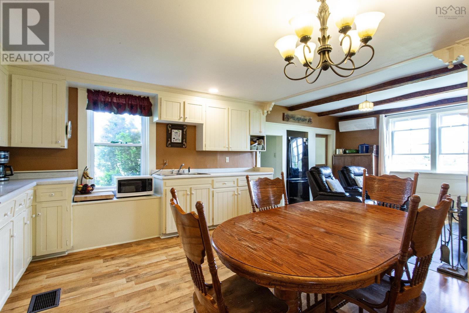 7455 Highway 1 - 22