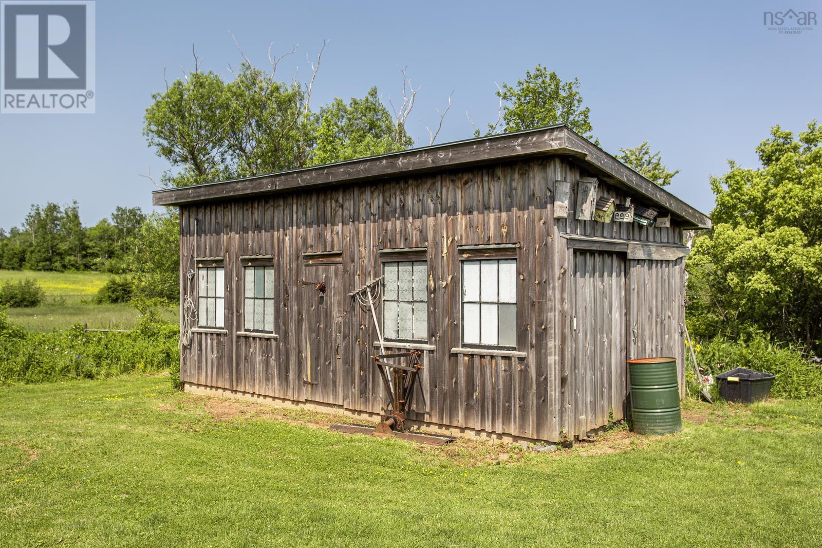 7455 Highway 1 - 12