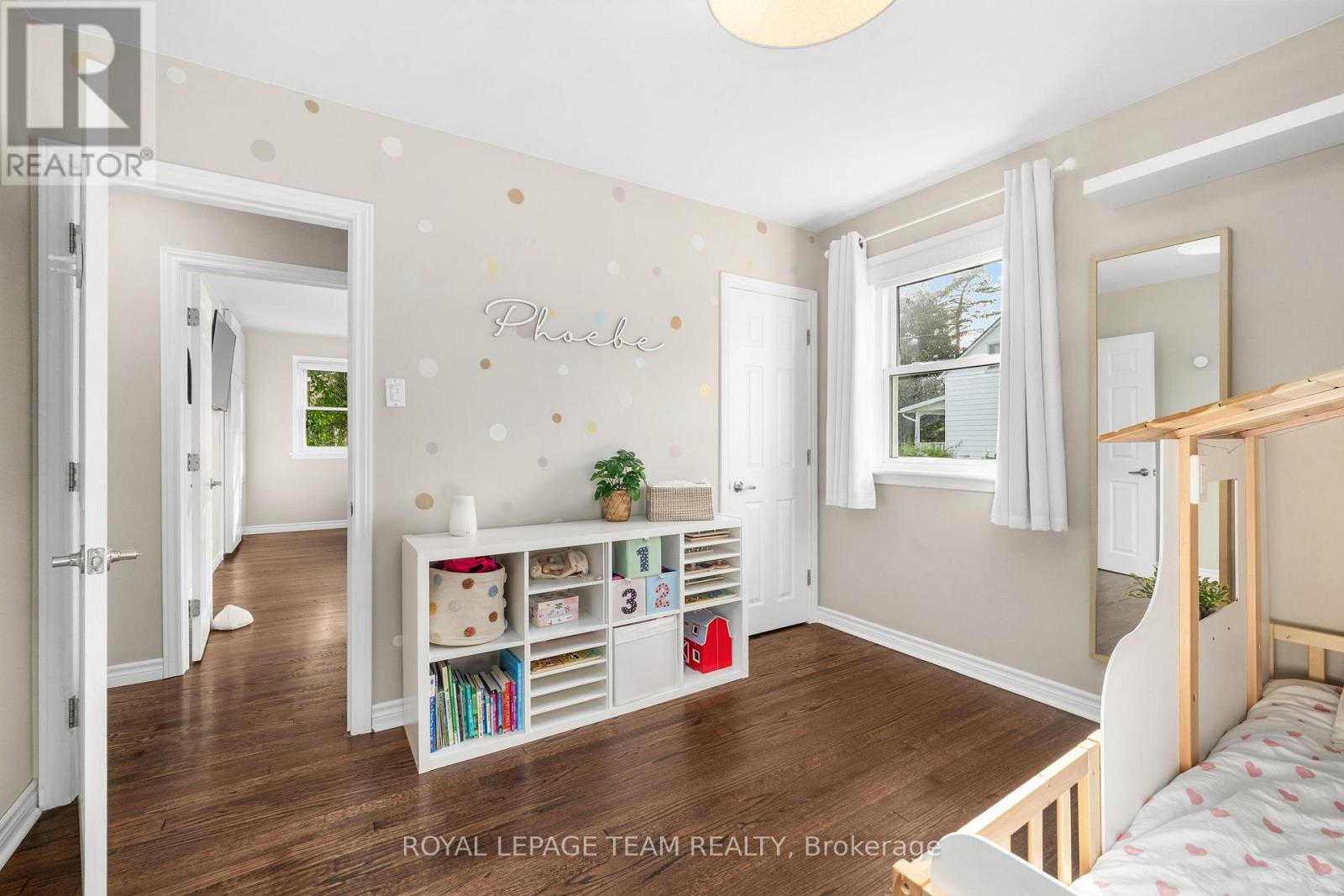 3 Bed, 2 Bath House for Sale in Ottawa – 17 ARNOLD DRIVE, Ottawa – MLS# X13449142 - Image 19