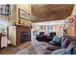 Sunroom - 18454 Diversion Road, North Glengarry, ON K0C1B0 Photo 9