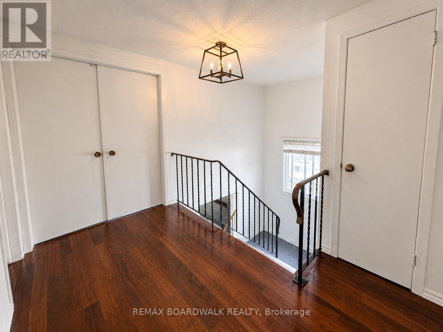 3 Bed, 2 Bath House for Rent in Ottawa – 4396 WHITTAKER CRESCENT, Ottawa – MLS# X13449180 - Image 17