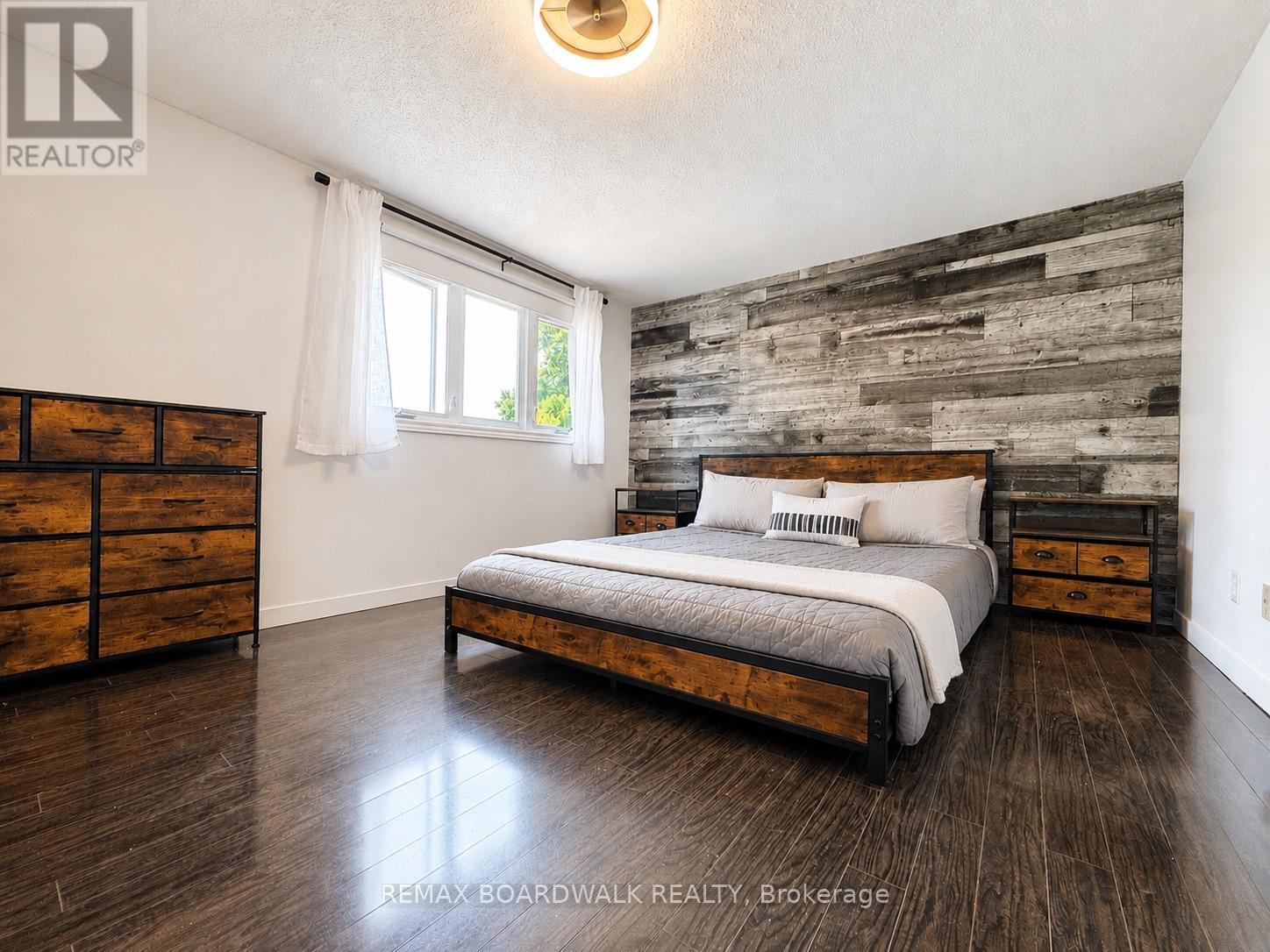 3 Bed, 2 Bath House for Rent in Ottawa – 4396 WHITTAKER CRESCENT, Ottawa – MLS# X13449180 - Image 19