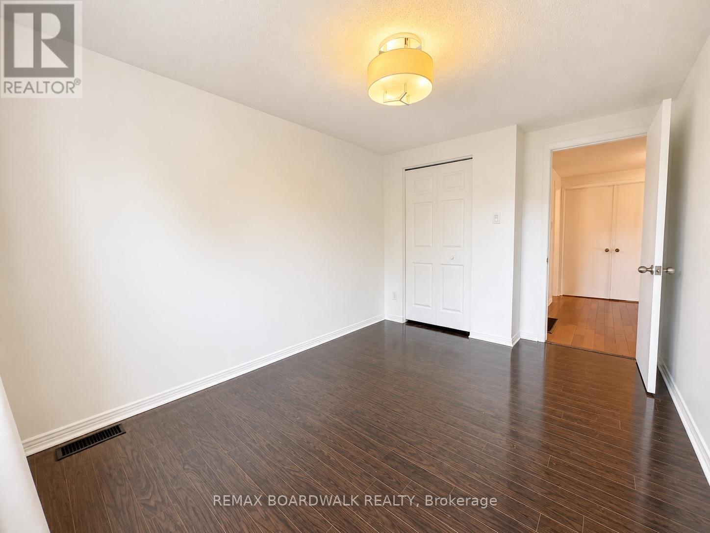 3 Bed, 2 Bath House for Rent in Ottawa – 4396 WHITTAKER CRESCENT, Ottawa – MLS# X13449180 - Image 29