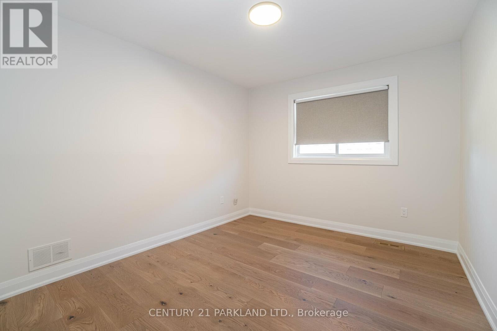 21 HEDA COURT - 31