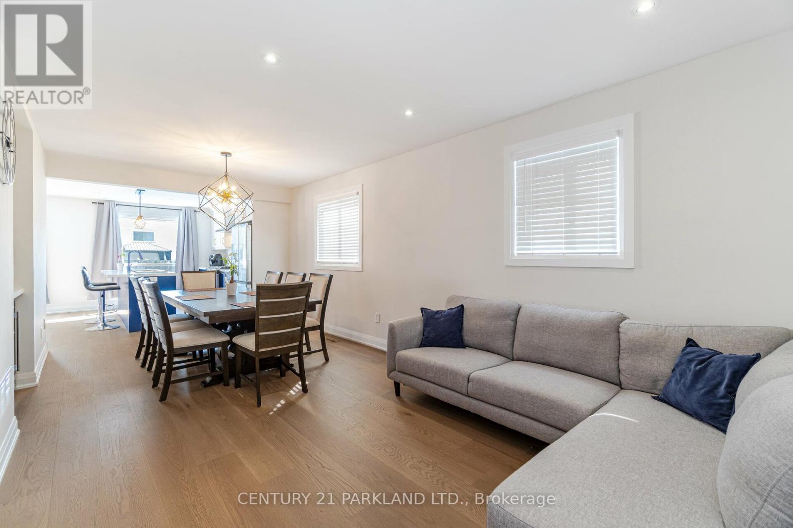 21 HEDA COURT - 6