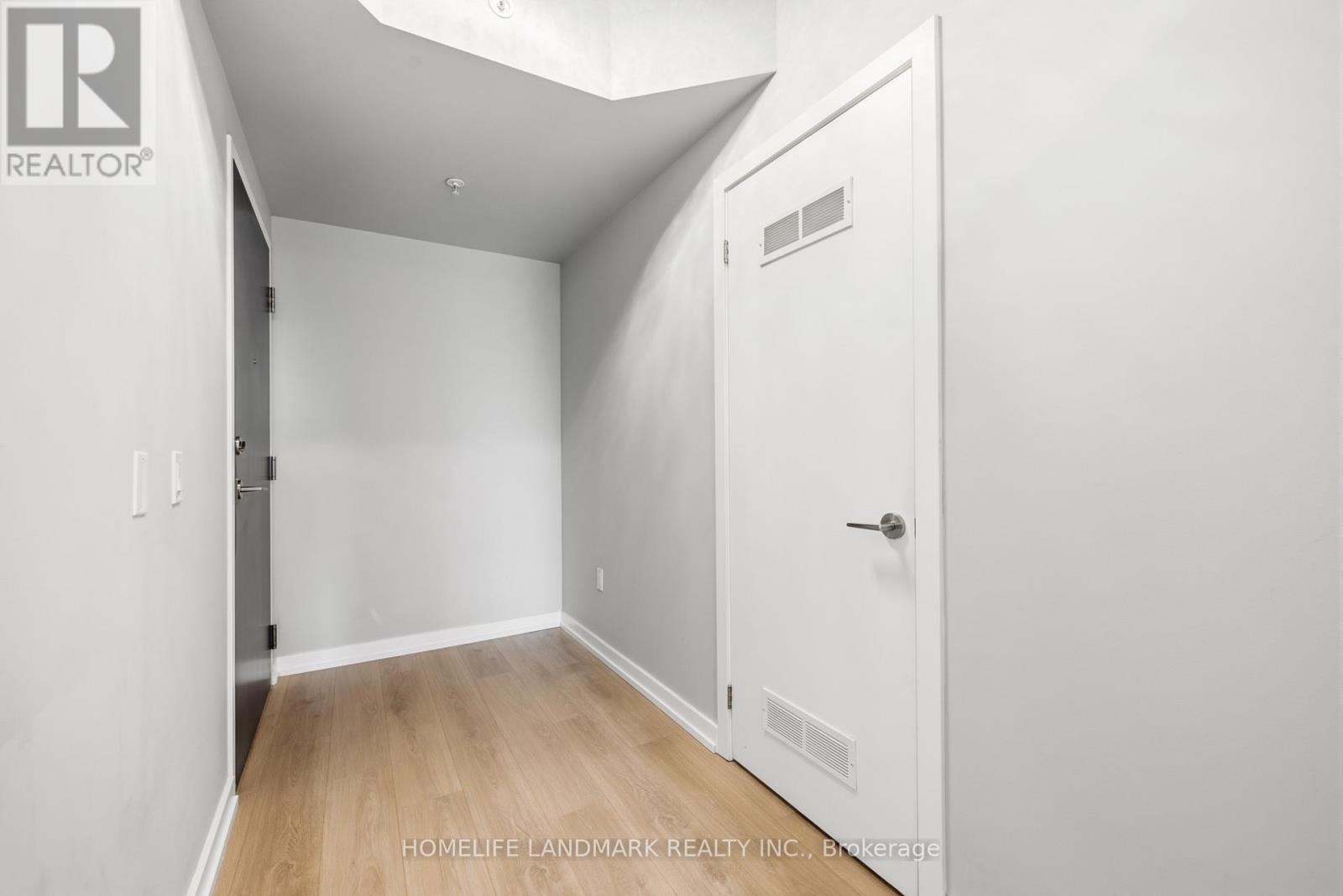 #307 3237 BAYVIEW AVENUE - 3