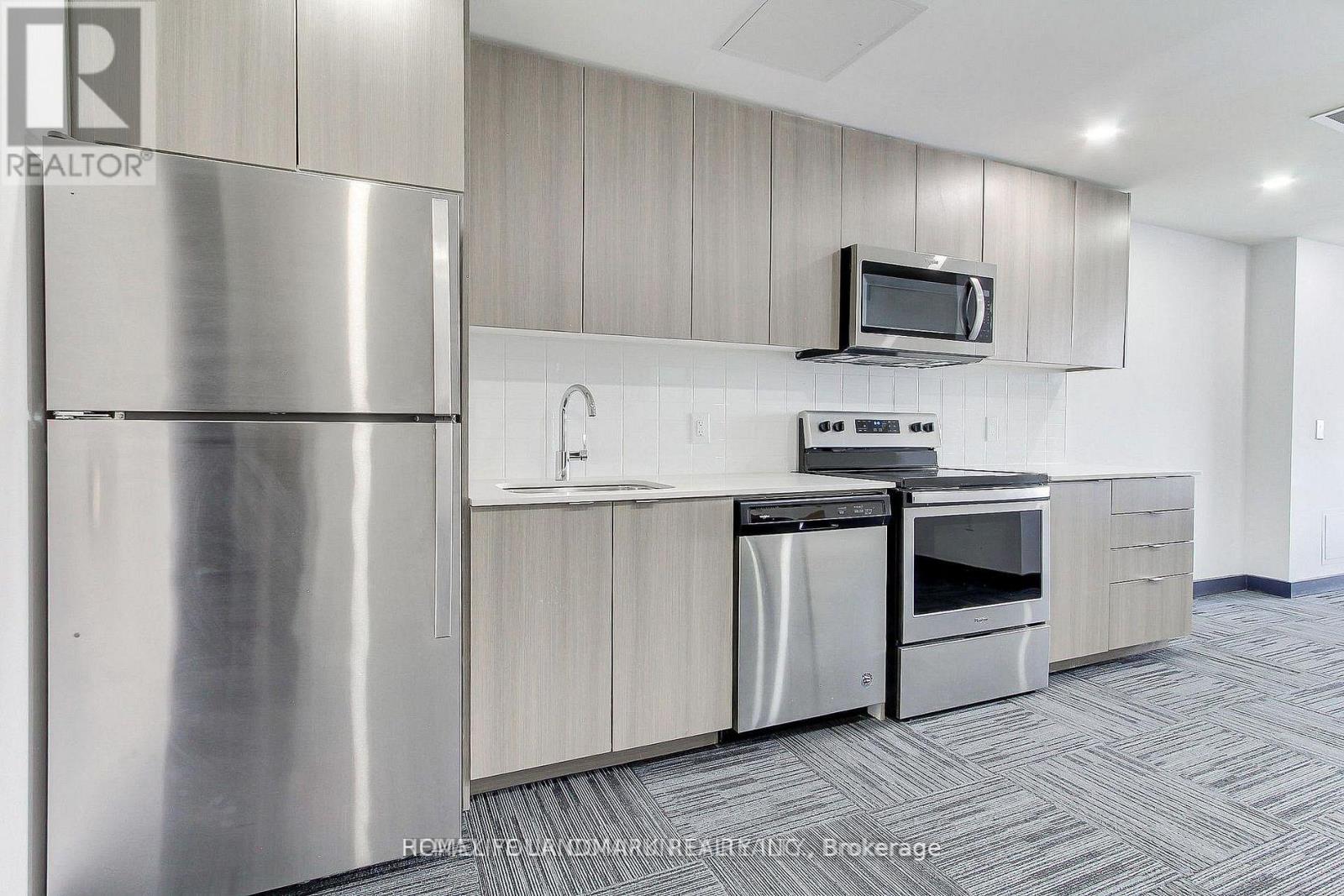#307 3237 BAYVIEW AVENUE - 33