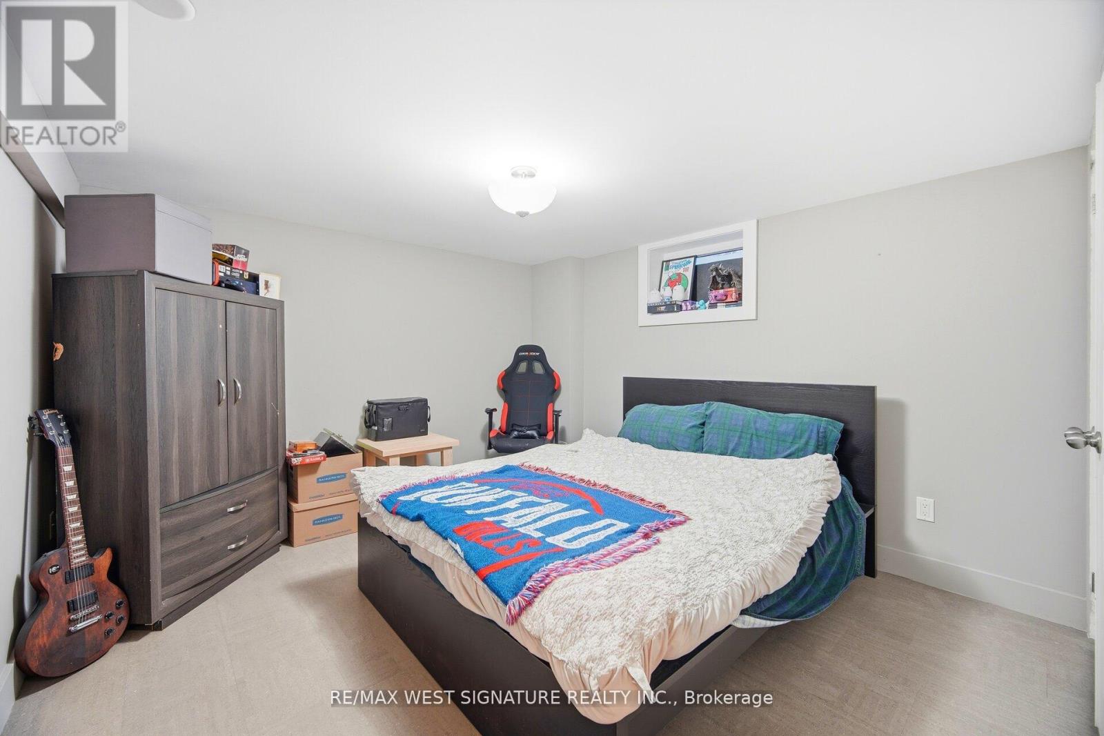 478 MAIN STREET - 26