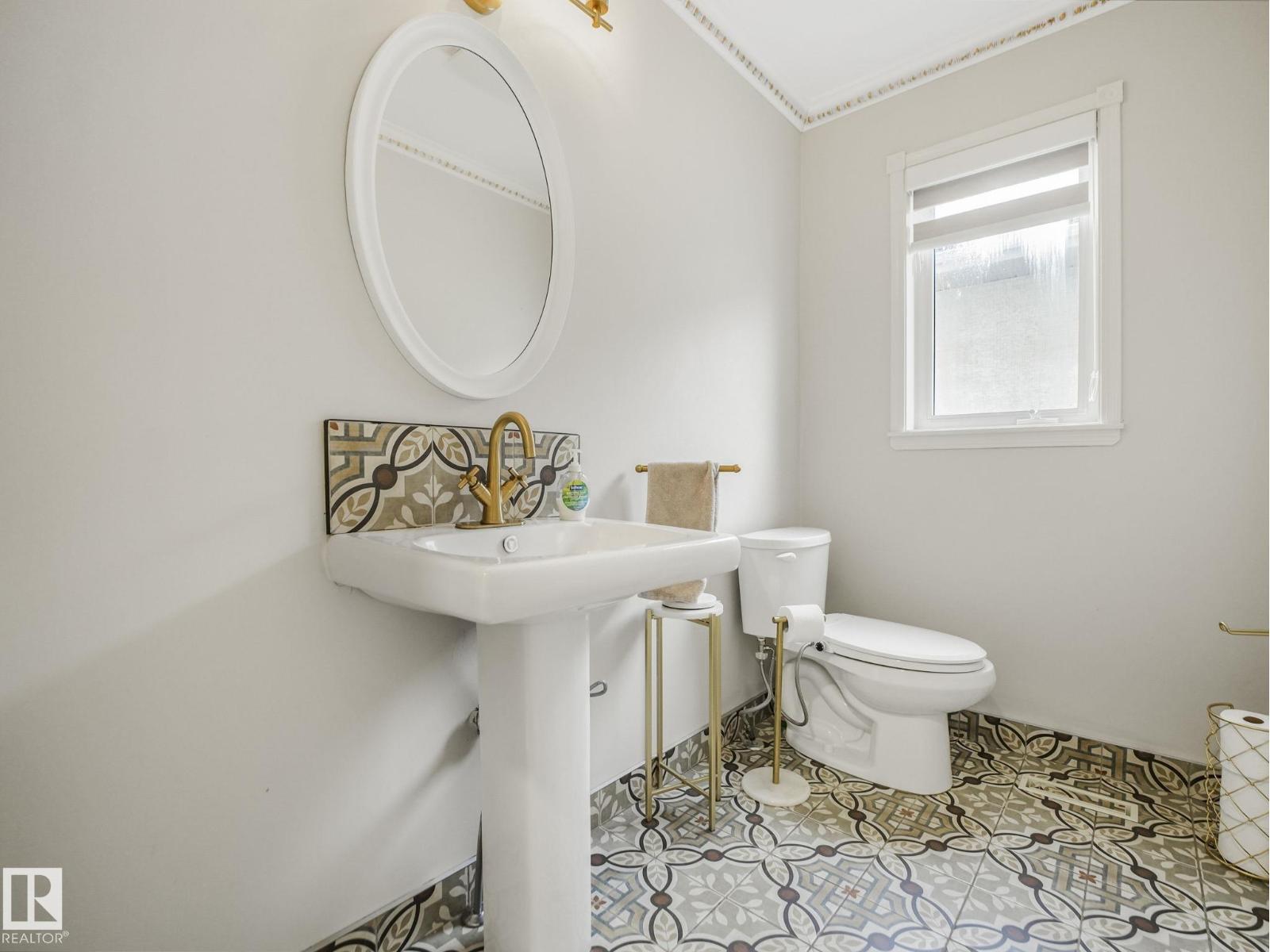 376 HOLLICK KENYON RD NW — photo 22