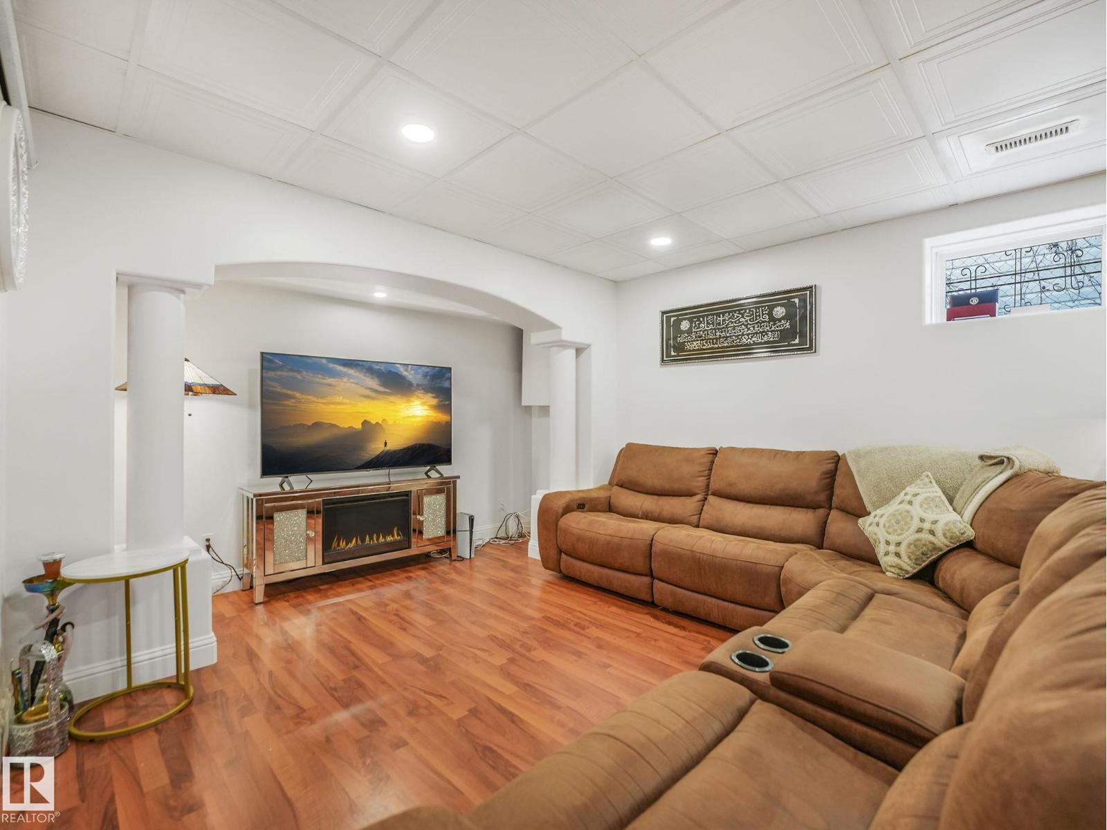 376 HOLLICK KENYON RD NW — photo 46