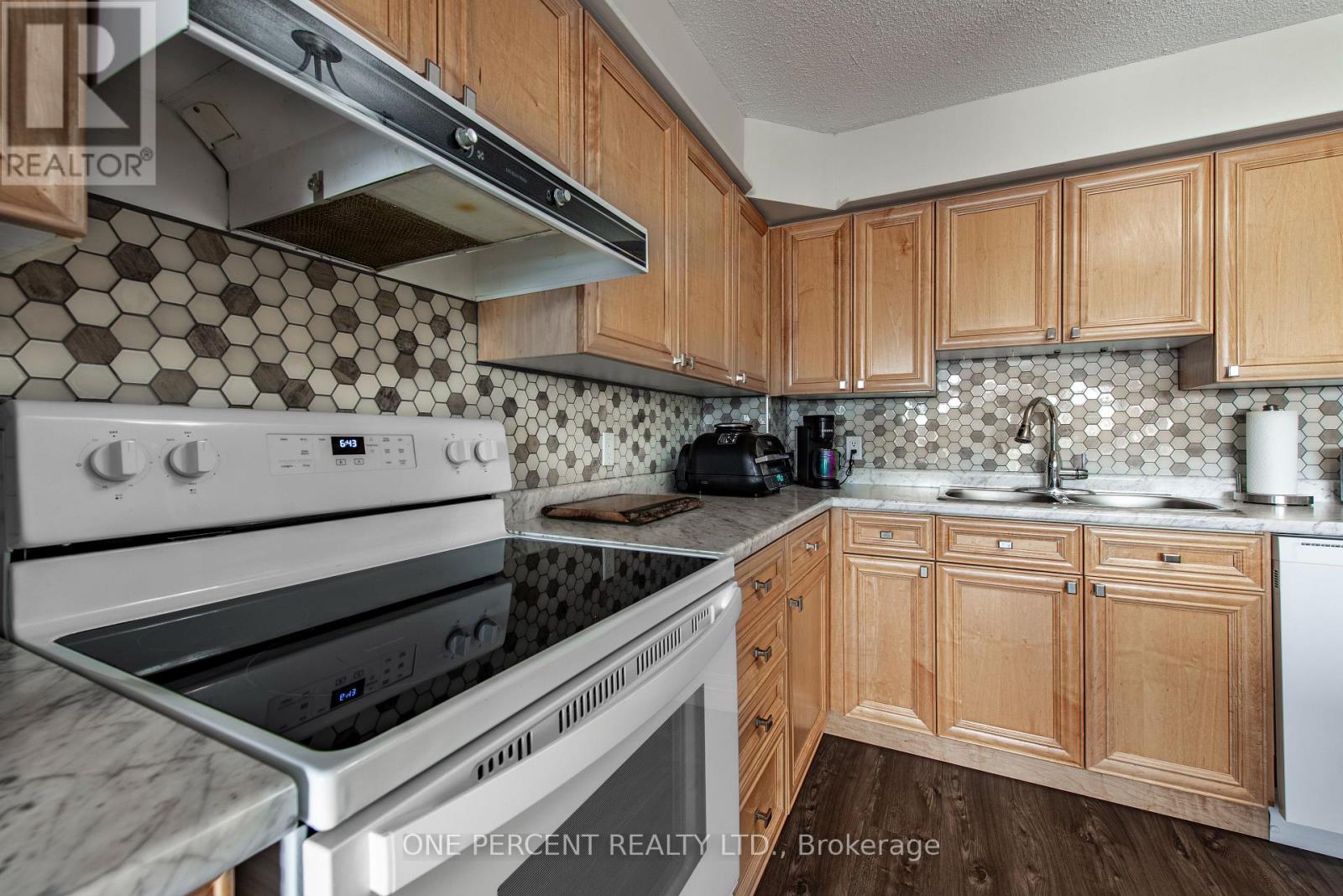 #505 200 BROADWAY AVENUE - 14