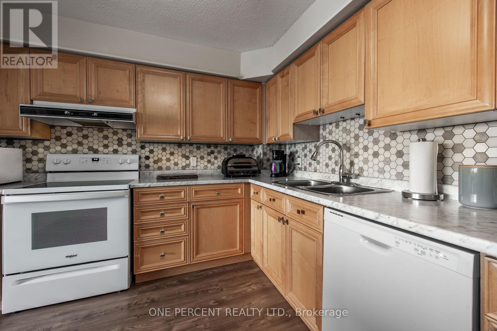 #505 200 BROADWAY AVENUE - 15