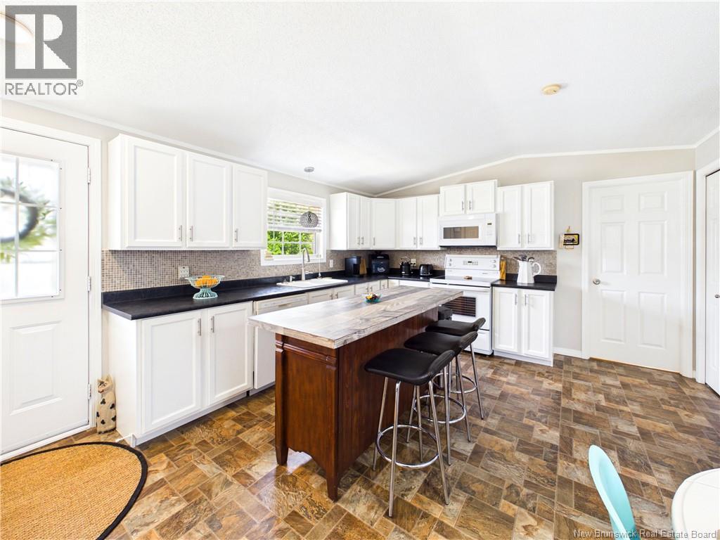 35 Lupin Avenue - 13