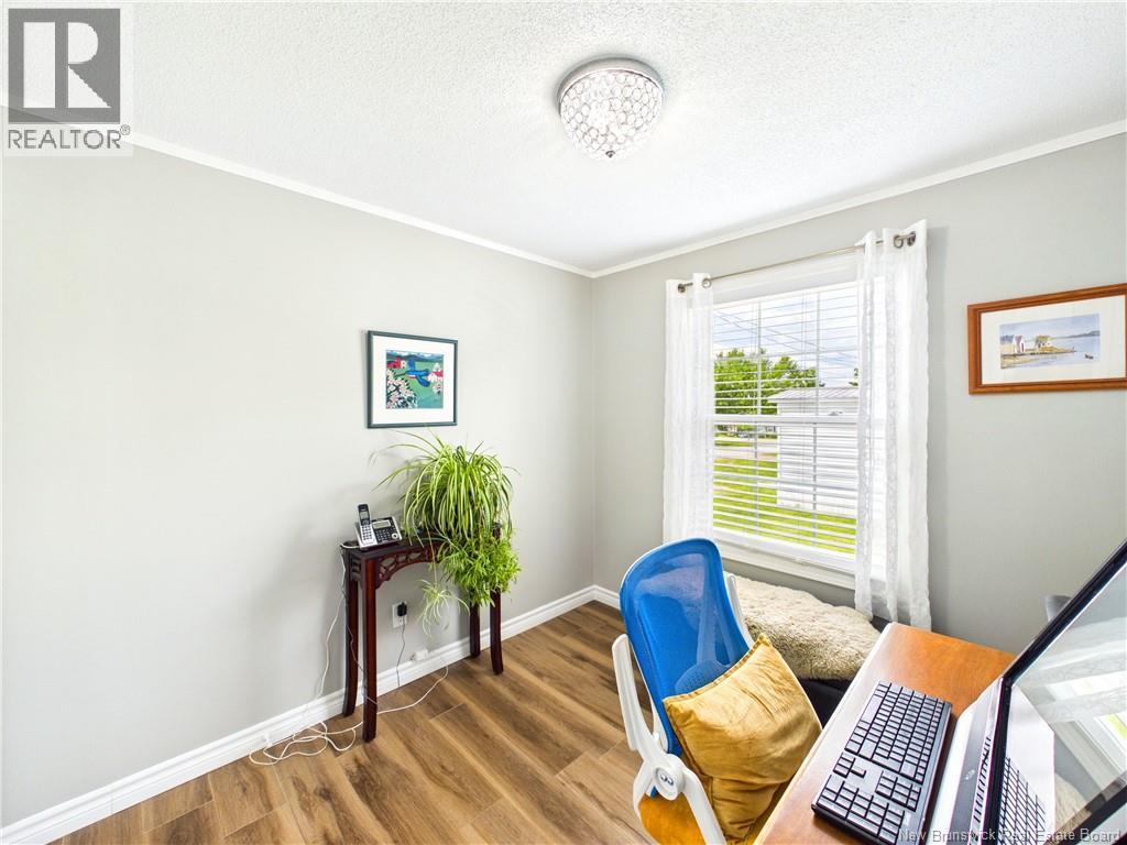 35 Lupin Avenue - 32