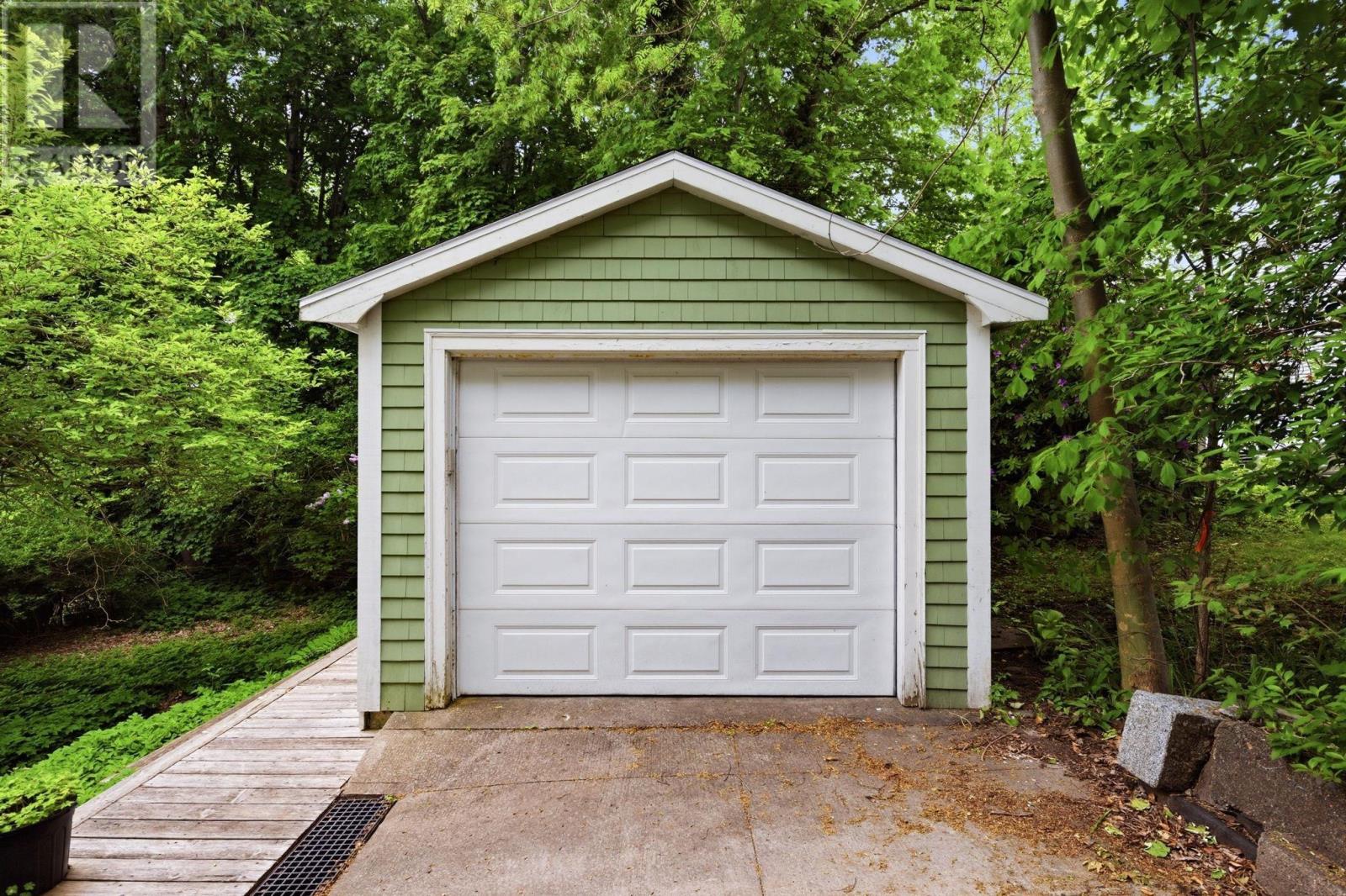 Property 31 of 42 of 1176 Studley Avenue
