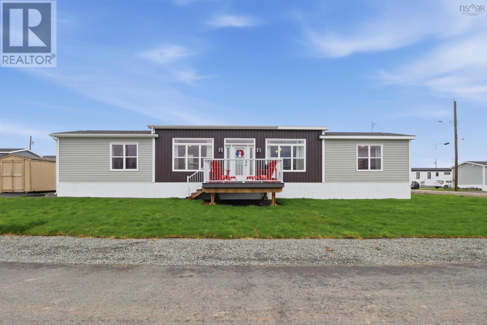 2 Helmsley Crescent - 2