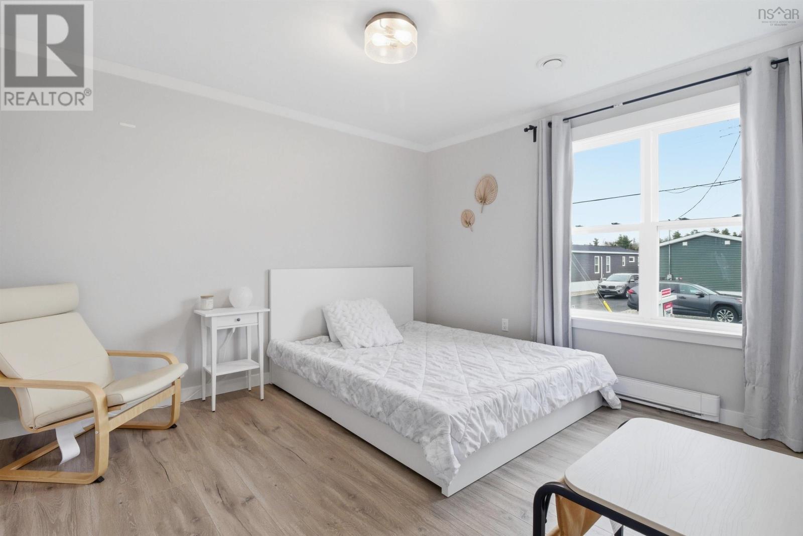 2 Helmsley Crescent - 19