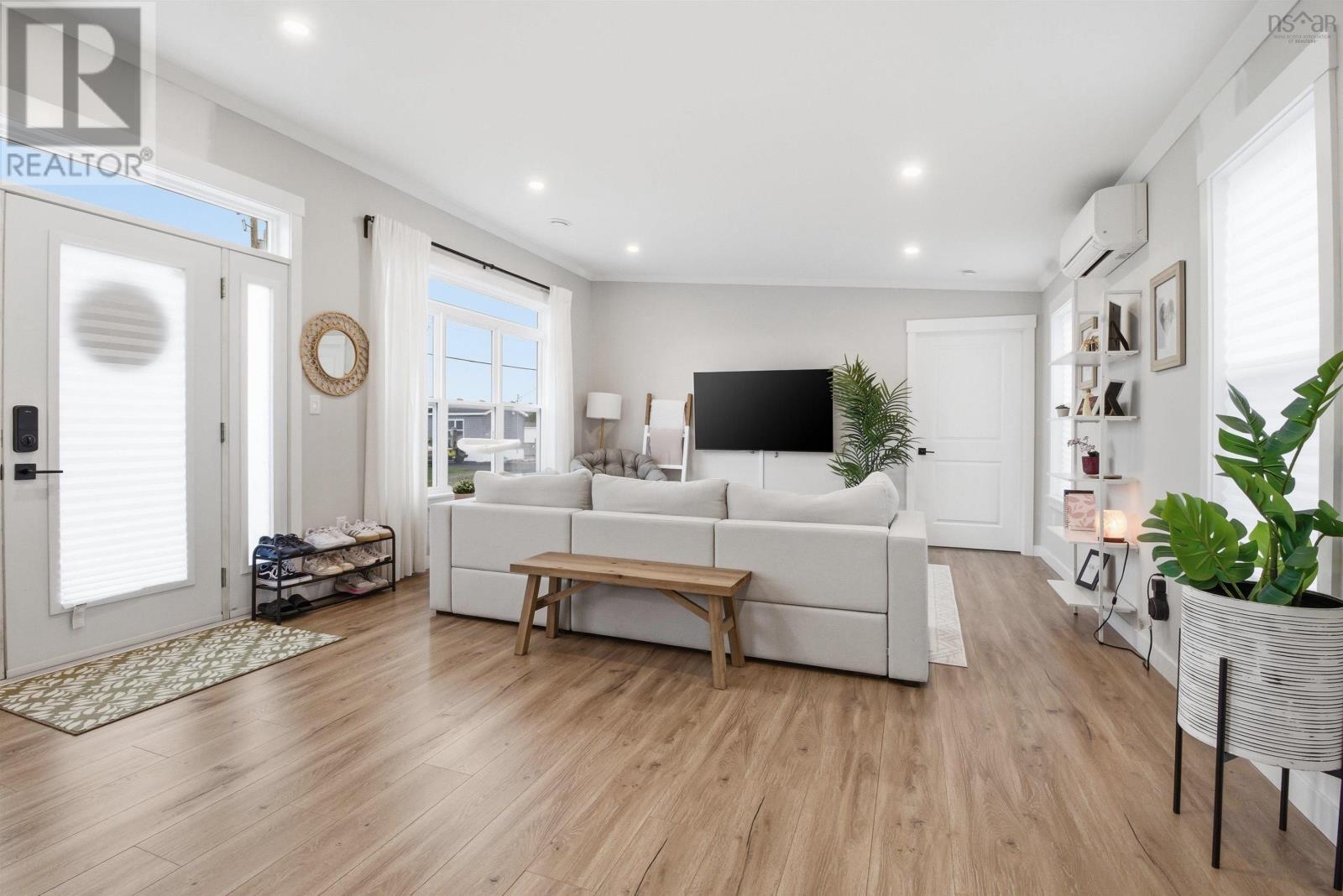 2 Helmsley Crescent - 5