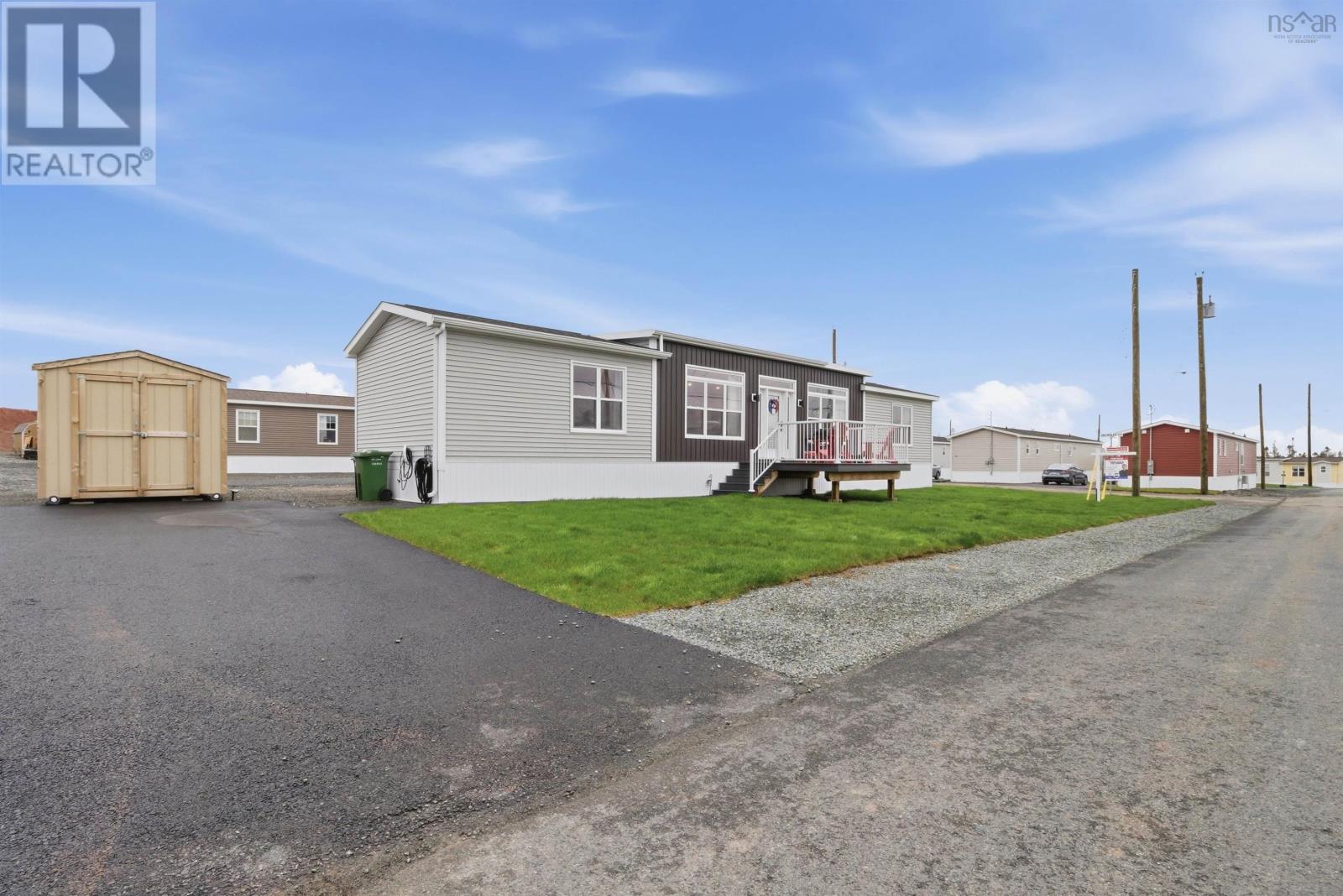 2 Helmsley Crescent - 1