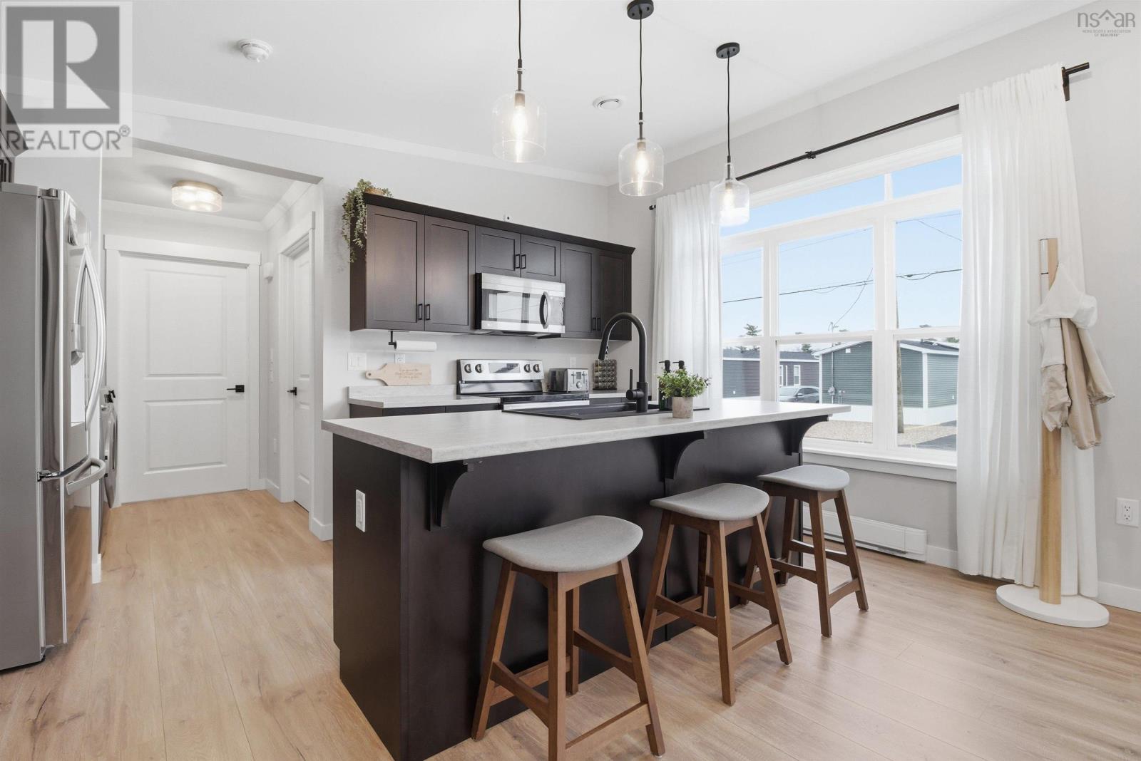 2 Helmsley Crescent - 11