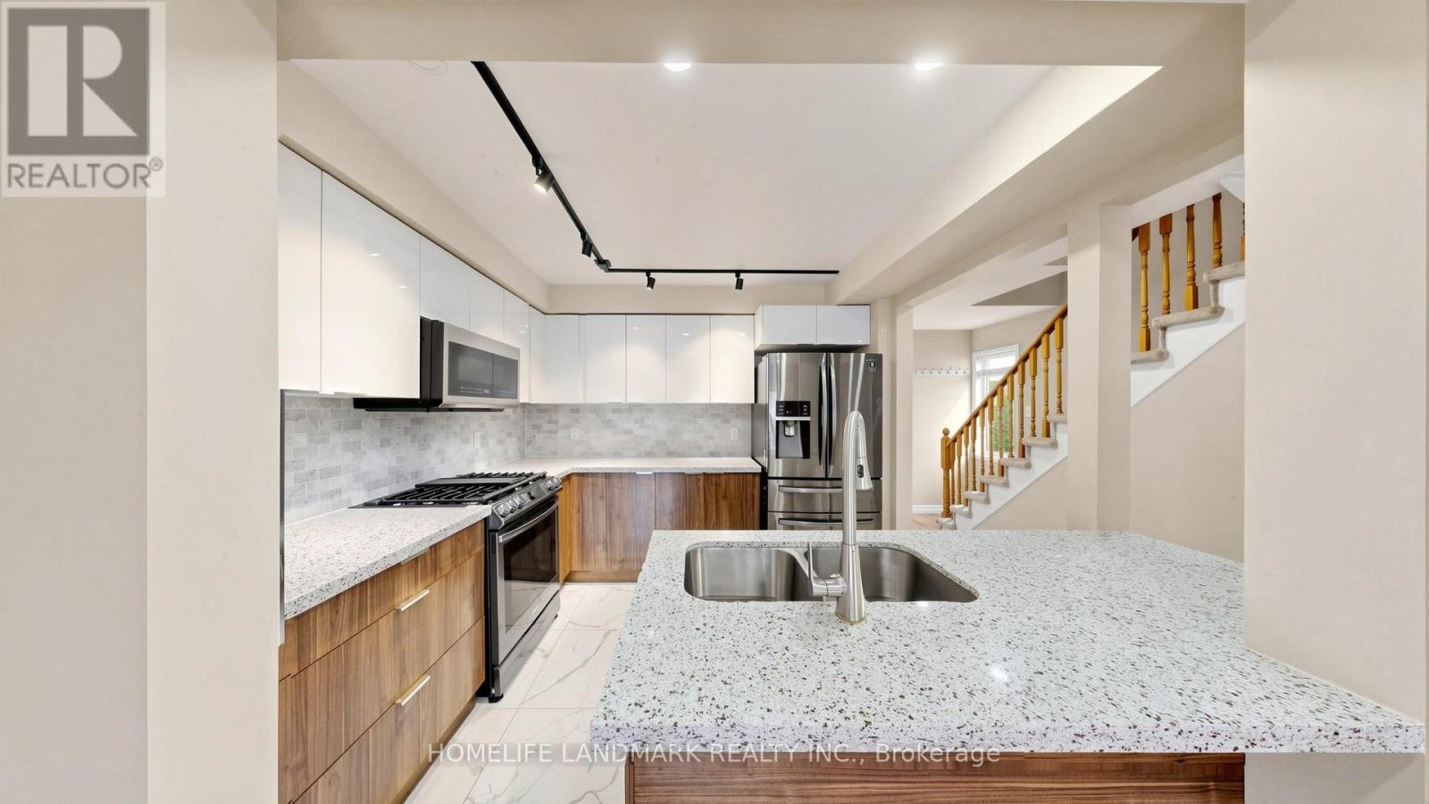 78 BONELLO CRESCENT - 8