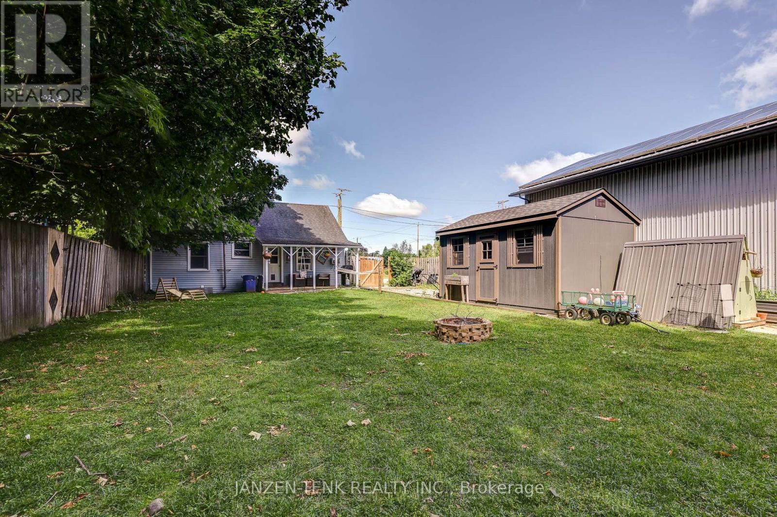 136 KING STREET - 26