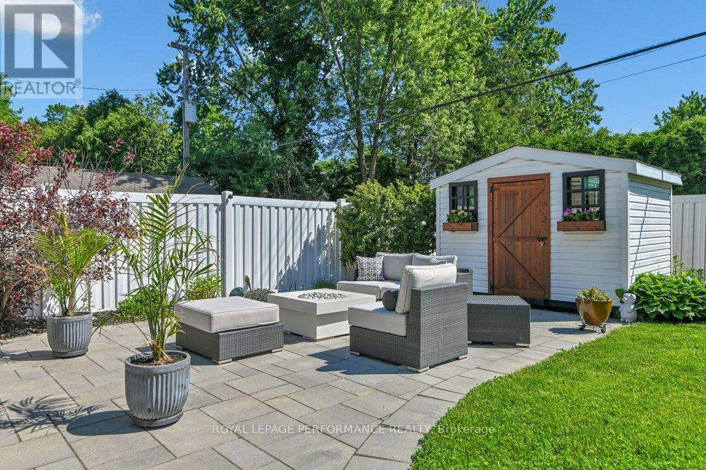 2 Bed, 2 Bath House for Sale in Ottawa – 943 ARKELL STREET, Ottawa – MLS# X13449194 - Image 33