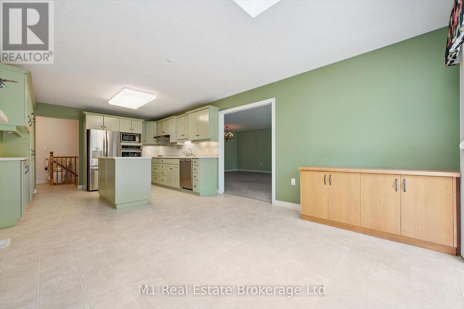 55 HONEYSUCKLE DRIVE - 26