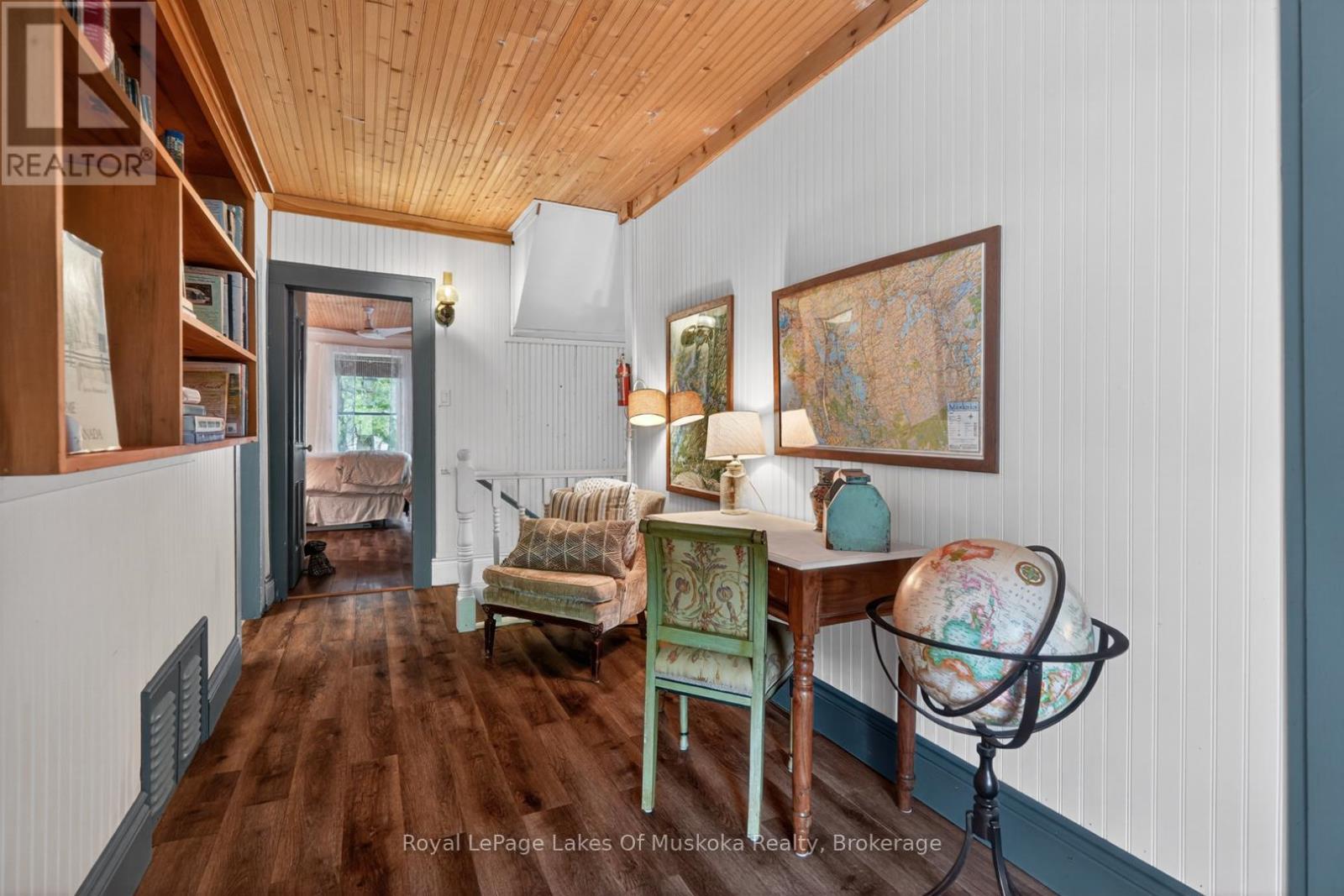 4 SPRUCE STREET E - 17