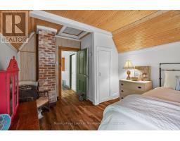4 Spruce Street E, Lake Of Bays, ON P0B1A0 Photo 20