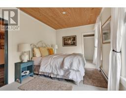4 Spruce Street E, Lake Of Bays, ON P0B1A0 Photo 21