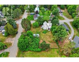 4 Spruce Street E, Lake Of Bays, ON P0B1A0 Photo 33