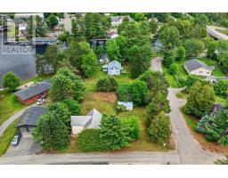 4 Spruce Street E, Lake Of Bays, ON P0B1A0 Photo 34