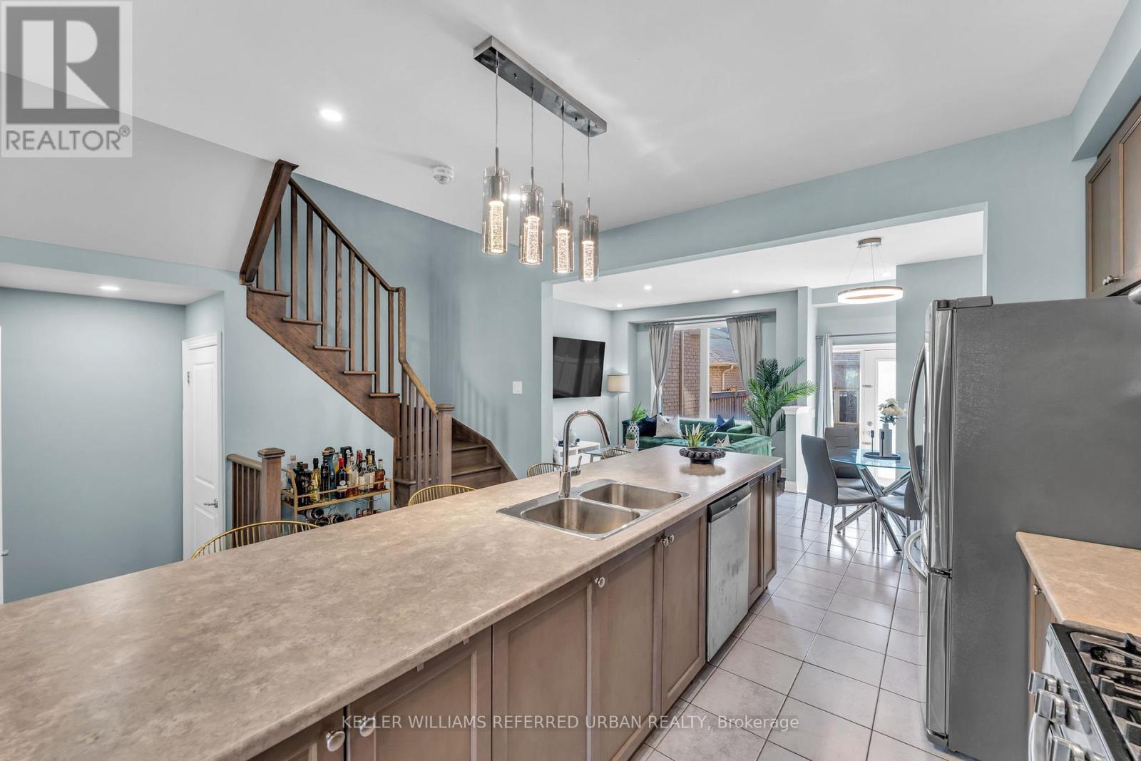 36 LEDGER POINT CRESCENT - 13