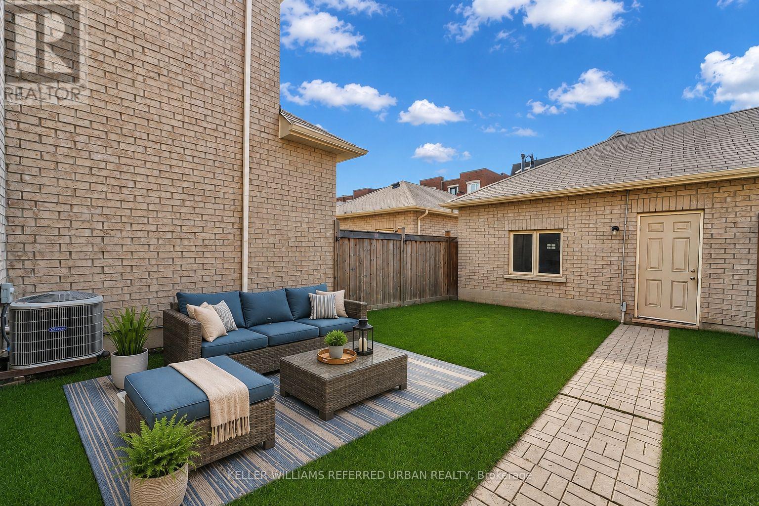 36 LEDGER POINT CRESCENT - 30