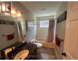 Bedroom 3 - 112 Carmichael Crescent, Blue Mountains, ON L9Y0R3 Photo 10