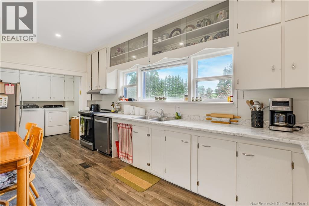 25 Brookville Road - Image 8