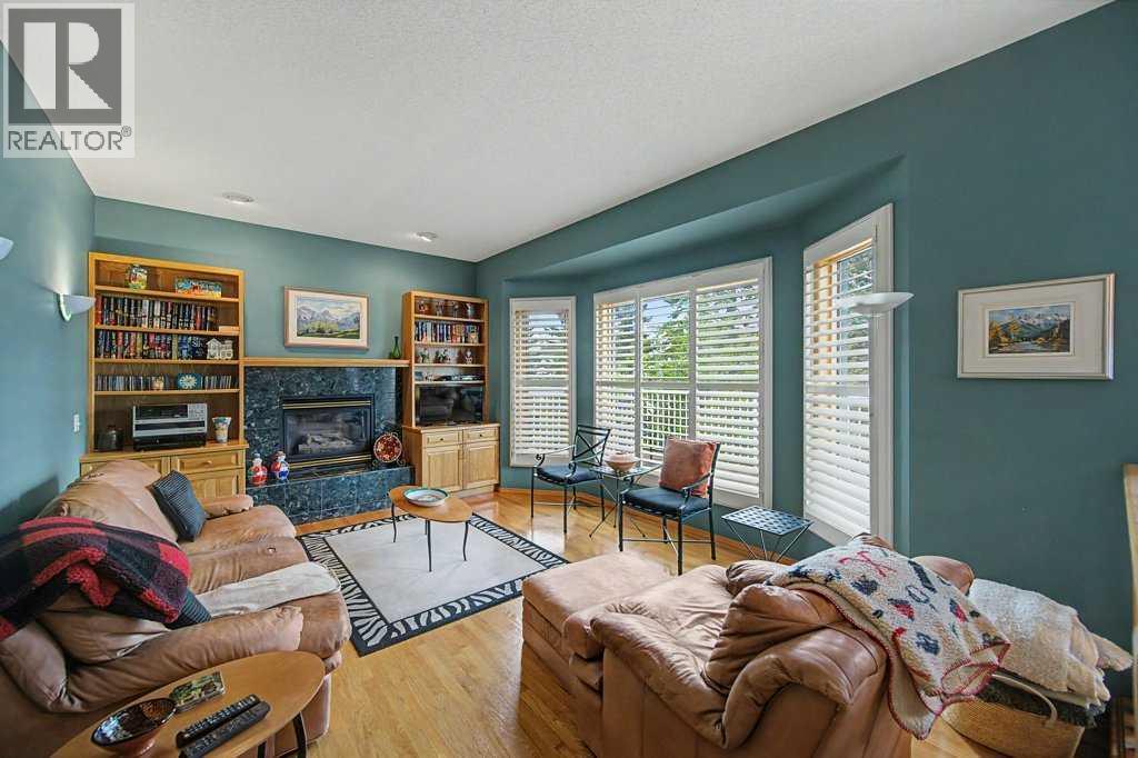 18 Prominence View SW - 16