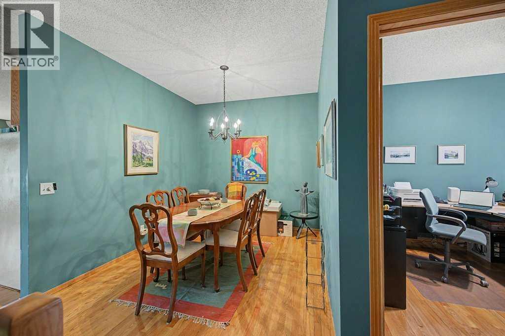 18 Prominence View SW - 8