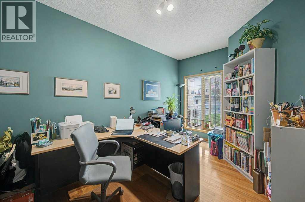 18 Prominence View SW - 9