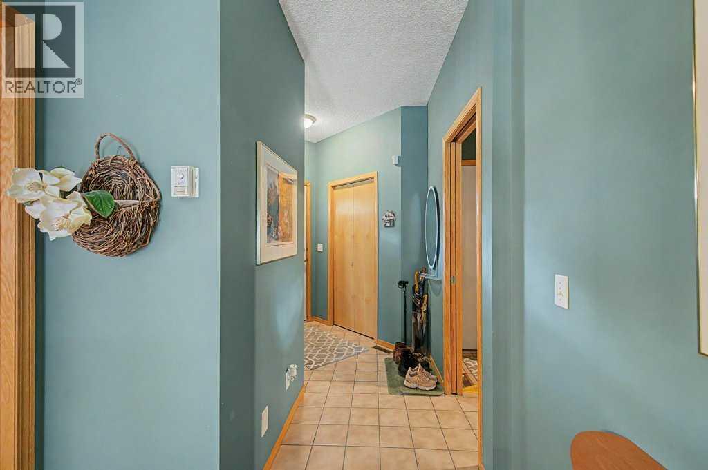 18 Prominence View SW - 7