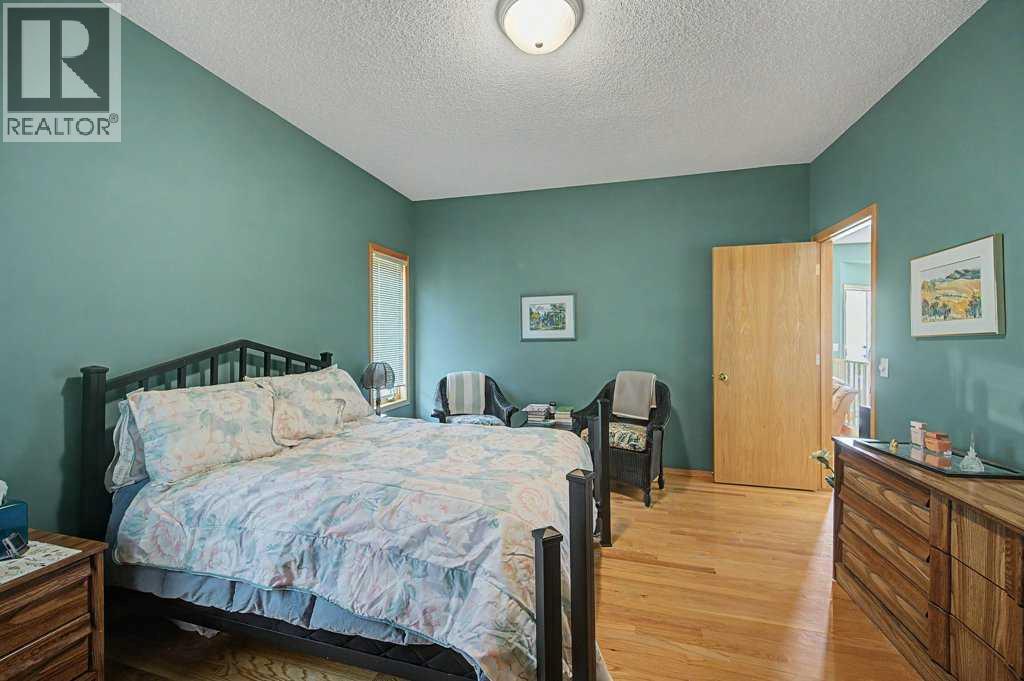 18 Prominence View SW - 22