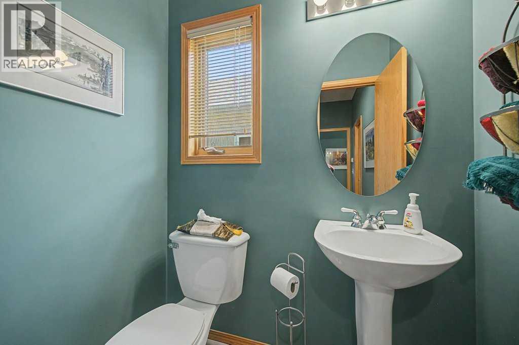 18 Prominence View SW - 31