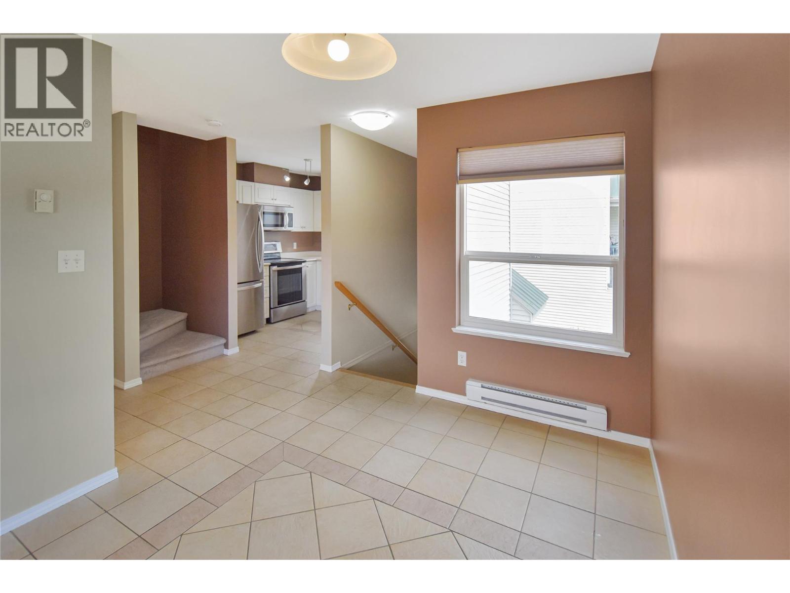 #219 1004 23rd Ave N - 11