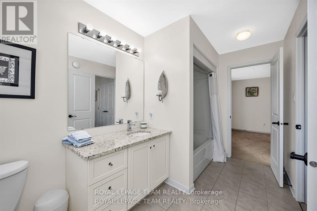 4 Bed, 4 Bath House for Sale in Ottawa – 200 KINLOCH COURT, Ottawa – MLS# X13449302 - Image 42
