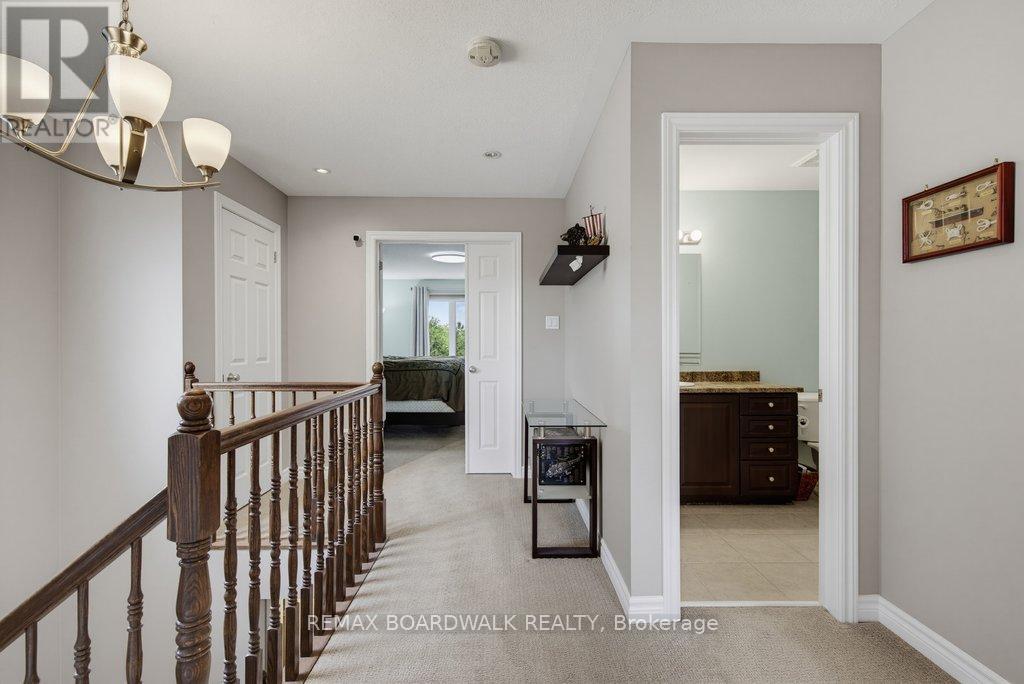 4 Bed, 4 Bath House for Sale in Ottawa – 200 BRANTHAVEN STREET, Ottawa – MLS# X13449314 - Image 24