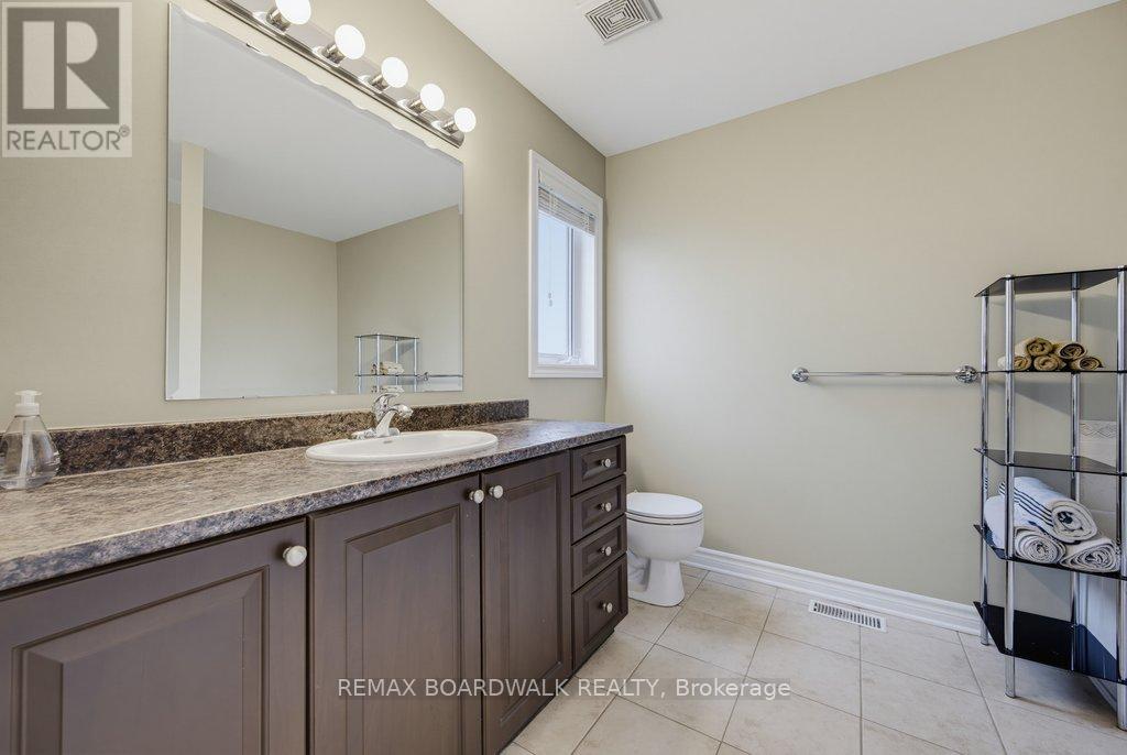4 Bed, 4 Bath House for Sale in Ottawa – 200 BRANTHAVEN STREET, Ottawa – MLS# X13449314 - Image 32
