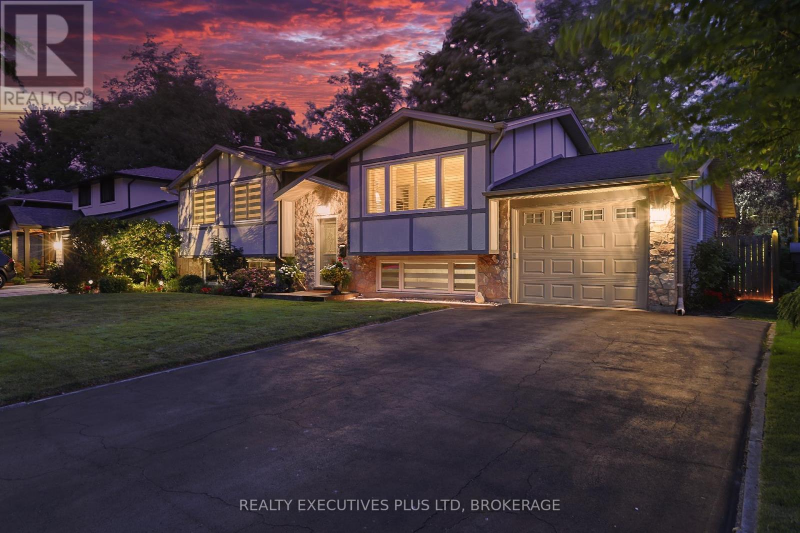 2560 LEPP AVENUE - 1